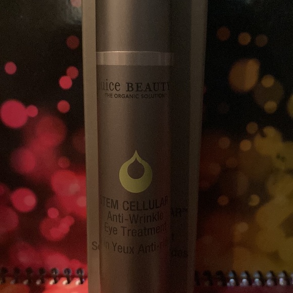 Juice Beauty Stem Cellular Anti-Wrinkle Eye Treatment 15mL - Picture 3 of 4